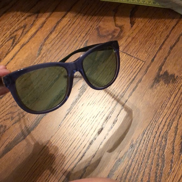 Tory Burch sunglasses - Picture 4 of 7